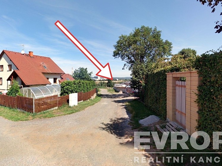 Prodej stavebního pozemku 1 300 m² - foto 6