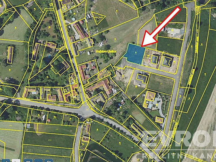 Prodej stavebního pozemku 1 071 m² - foto 2