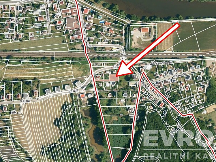 Prodej  stavebního pozemku 600 m² - foto 4