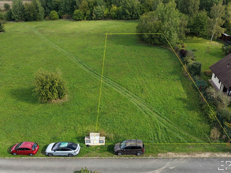 Prodej stavebního pozemku 1 200 m² - foto 2