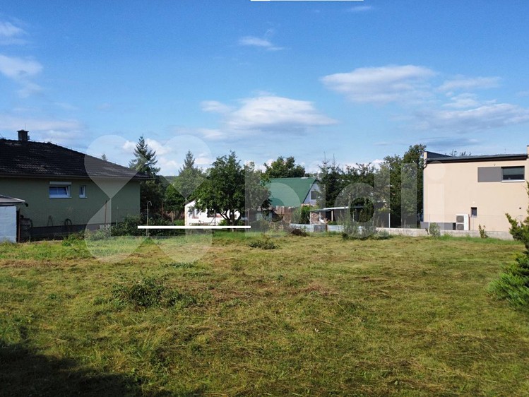 Prodej stavebního pozemku 830 m² - foto 5
