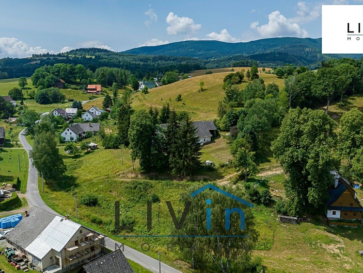 Prodej stavebního pozemku 897 m² - foto 4