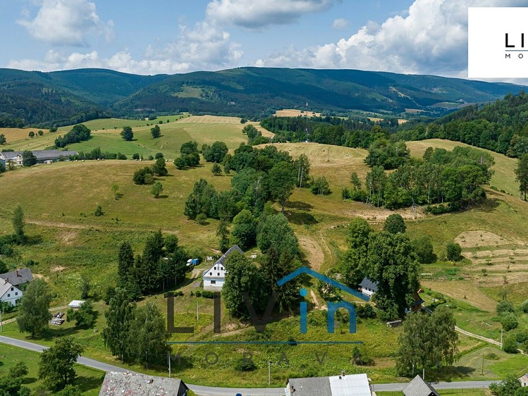 Prodej stavebního pozemku 897 m² - foto 5