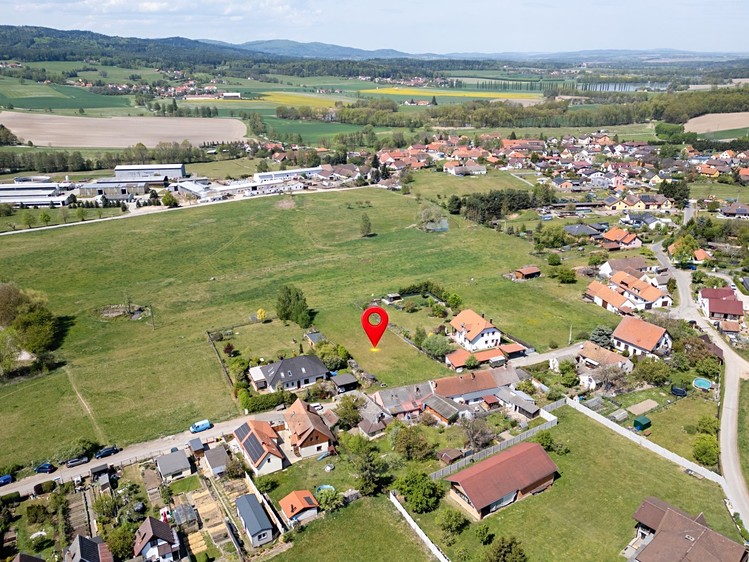 Prodej stavebního pozemku 1 750 m² - foto 7