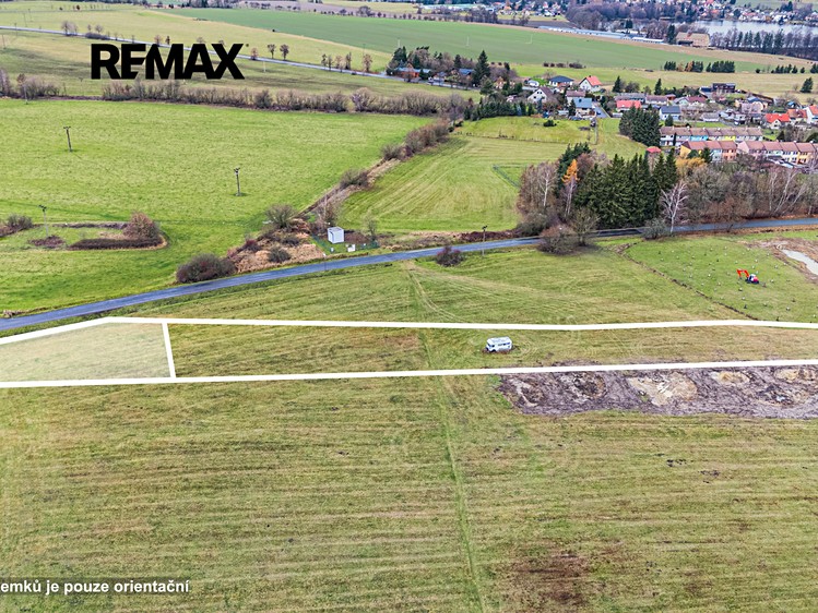Prodej  stavebního pozemku 5 600 m² - foto 3