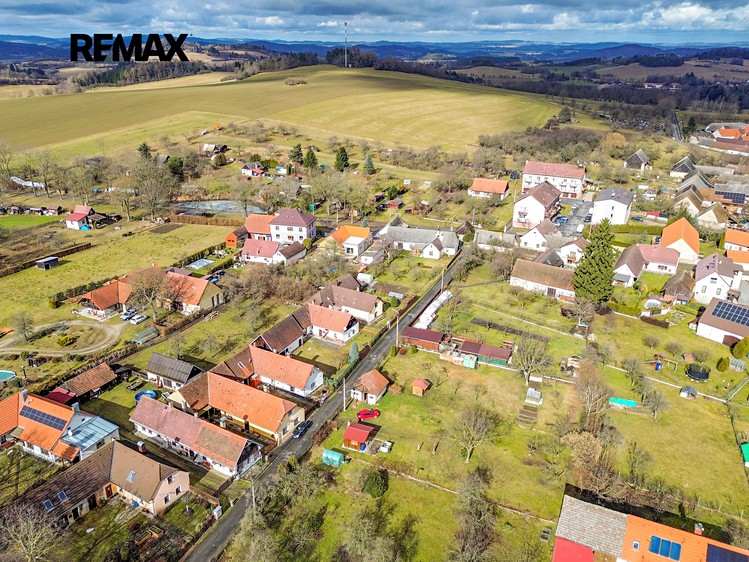 Prodej stavebního pozemku 904 m² - foto 5