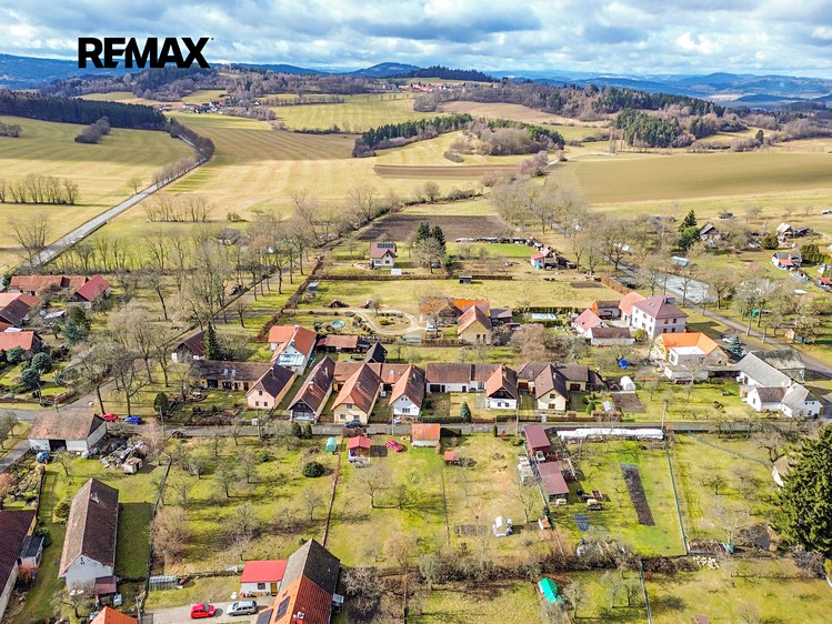 Prodej stavebního pozemku 904 m² - foto 6