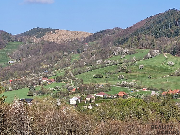 Prodej pozemku 3 304 m² - foto 6