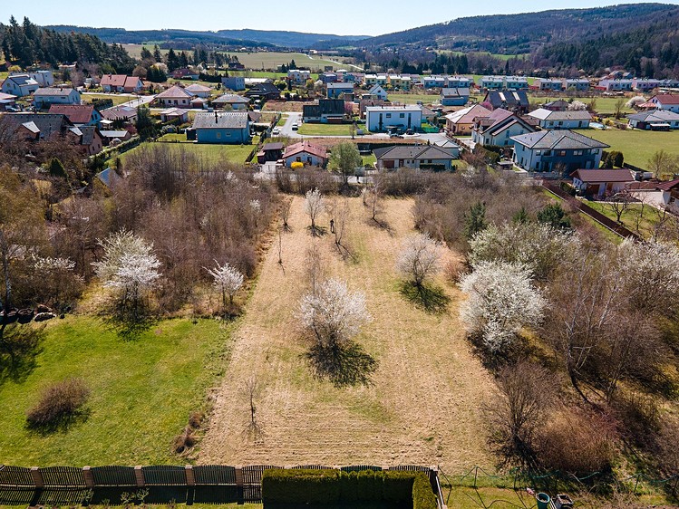Prodej stavebního pozemku 942 m² - foto 7