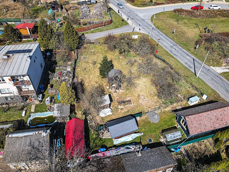 Prodej stavebního pozemku 664 m² - foto 4