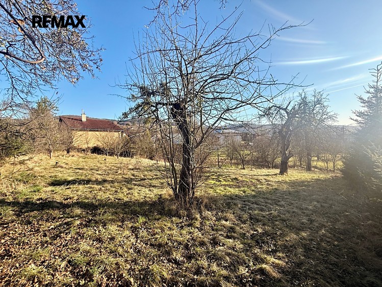 Prodej  stavebního pozemku 1 030 m² - foto 5