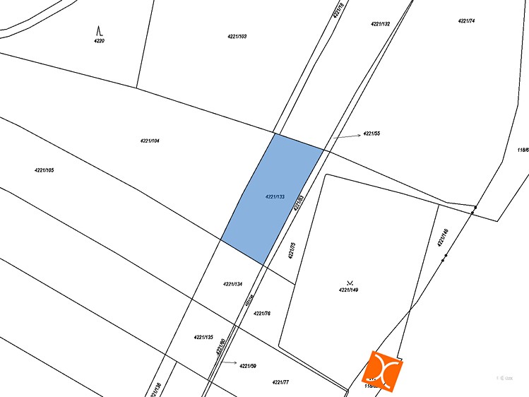 Prodej podílu 1/2 pozemku 572 m² - foto 2