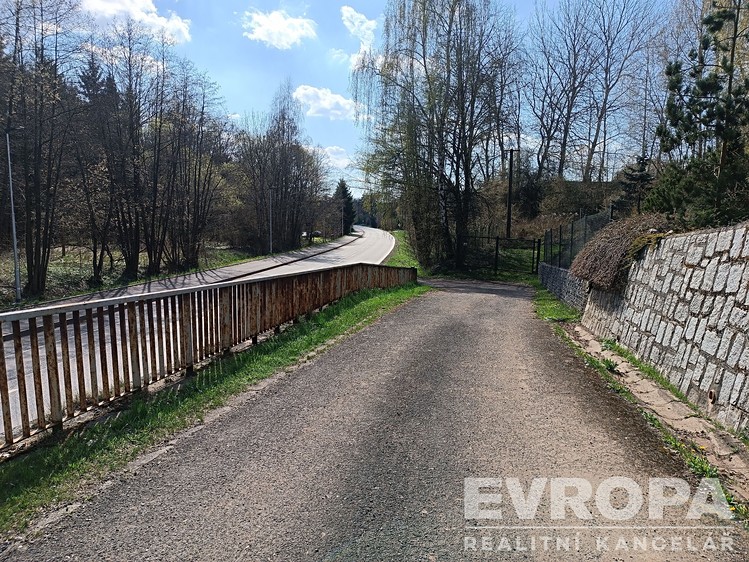 Prodej stavebního pozemku 1 575 m² - foto 6