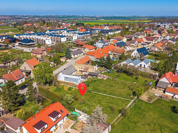 Prodej  stavebního pozemku 970 m² - foto 6