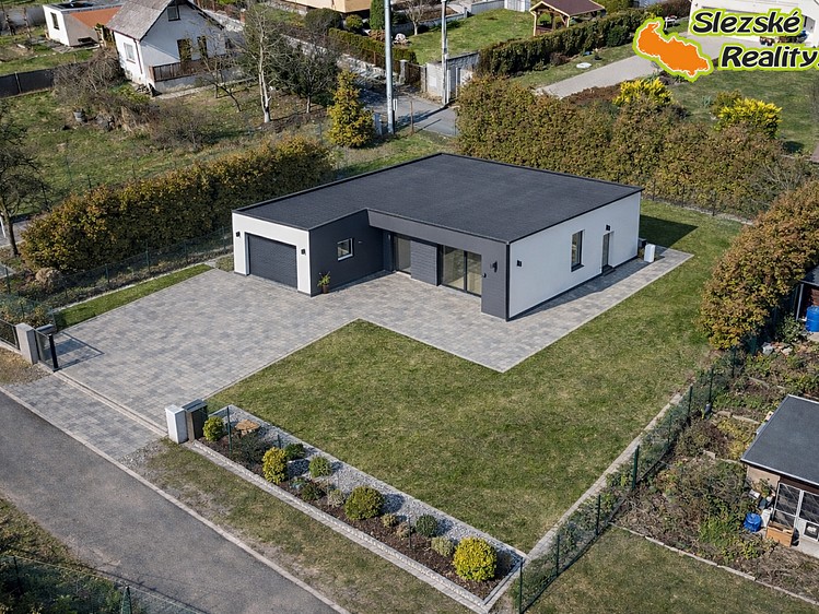Prodej stavebního pozemku 630 m² - foto 2