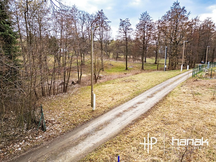 Prodej  stavebního pozemku 1 019 m² - foto 7