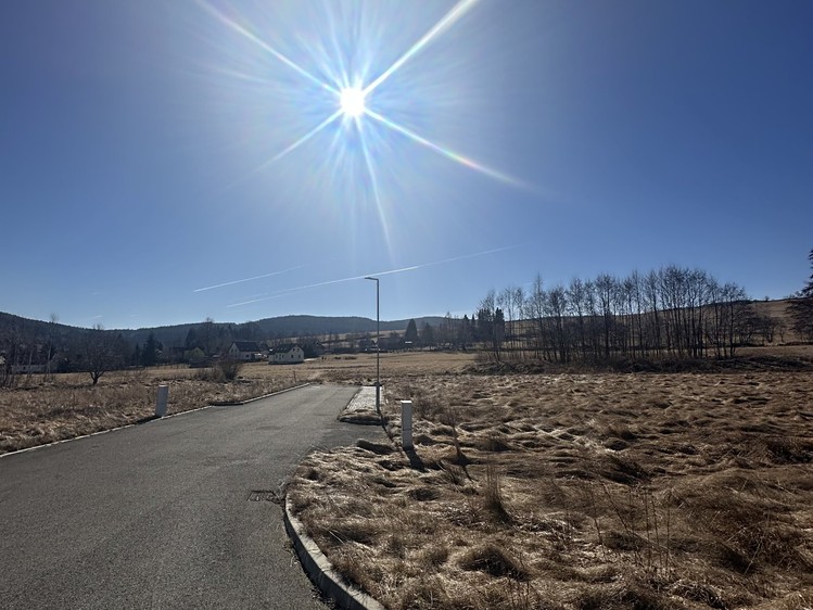 Prodej stavebního pozemku 1 200 m² - foto 2