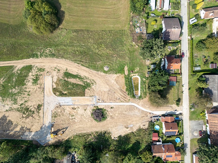 Prodej stavebního pozemku 1 179 m² - foto 6