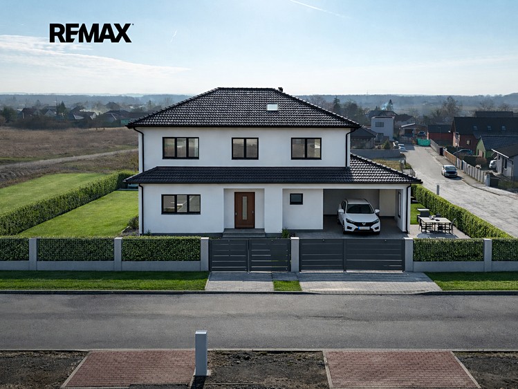 Prodej stavebního pozemku 821 m² - foto 2