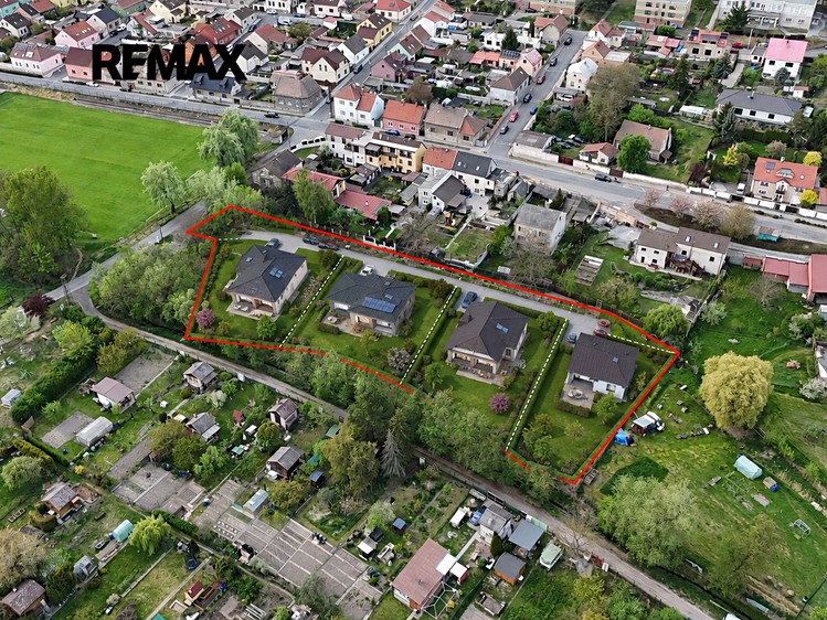 Prodej stavebního pozemku 4 666 m² - foto 4