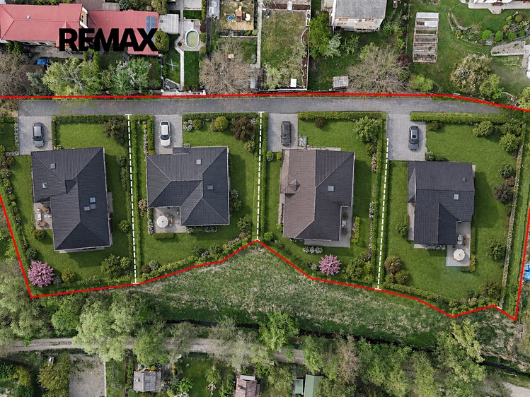 Prodej stavebního pozemku 4 666 m² - foto 1