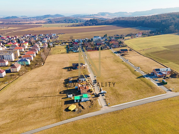 Prodej  stavebního pozemku 798 m² - foto 5