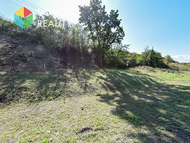 Prodej  stavebního pozemku 703 m² - foto 6
