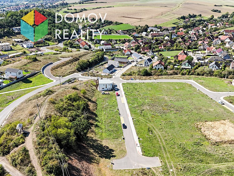 Prodej  stavebního pozemku 703 m² - foto 7