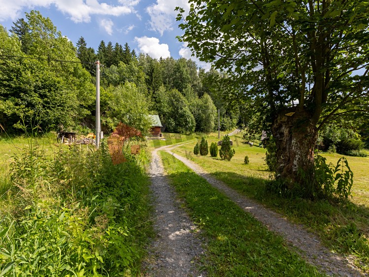 Prodej  stavebního pozemku 3 285 m² - foto 7