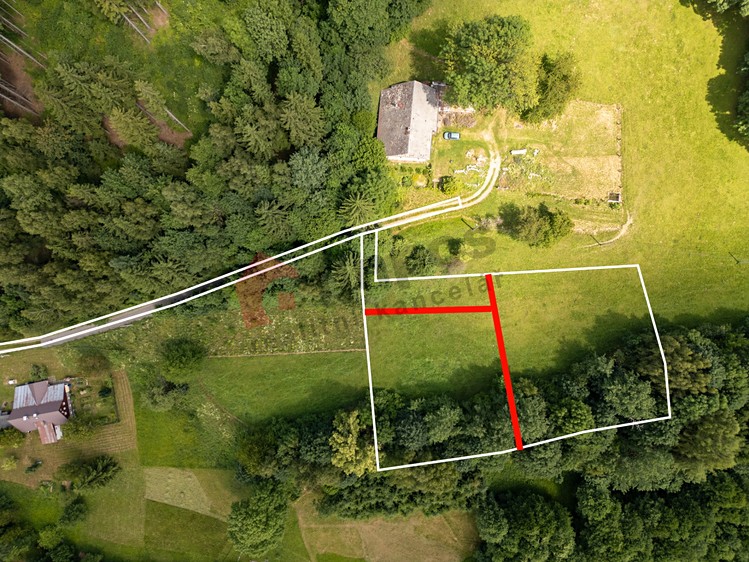 Prodej stavebního pozemku 1 640 m² - foto 8