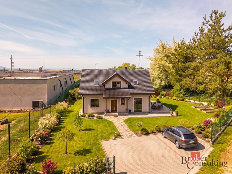 Prodej stavebního pozemku 2 357 m² - foto 3