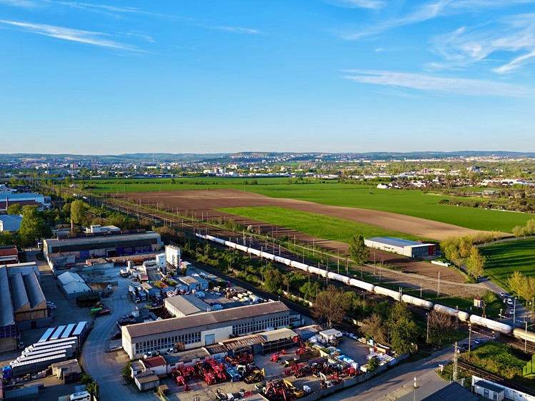Prodej komerčního pozemku 7 134 m² - foto 4