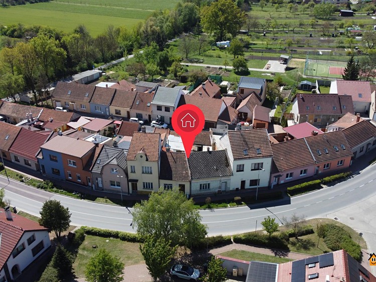 Prodej stavebního pozemku 290 m² - foto 1