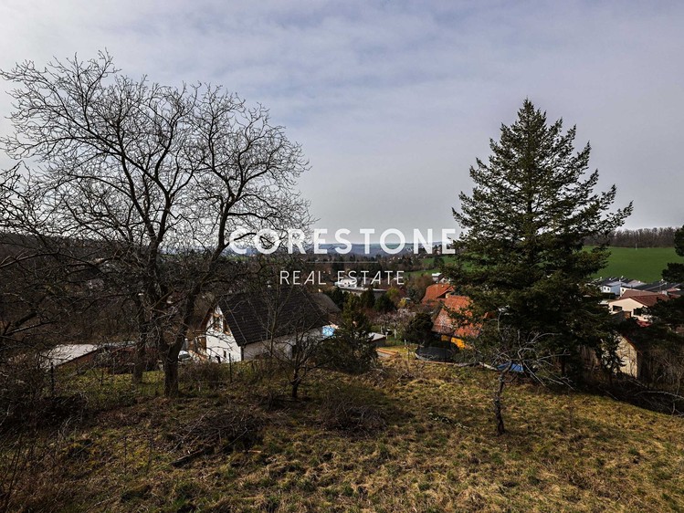 Prodej stavebního pozemku 1 211 m² - foto 4