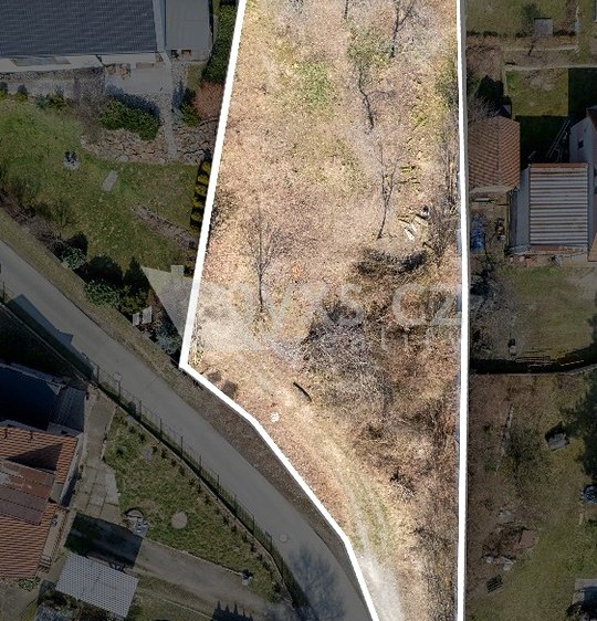 Prodej stavebního pozemku 1 017 m² - foto 3