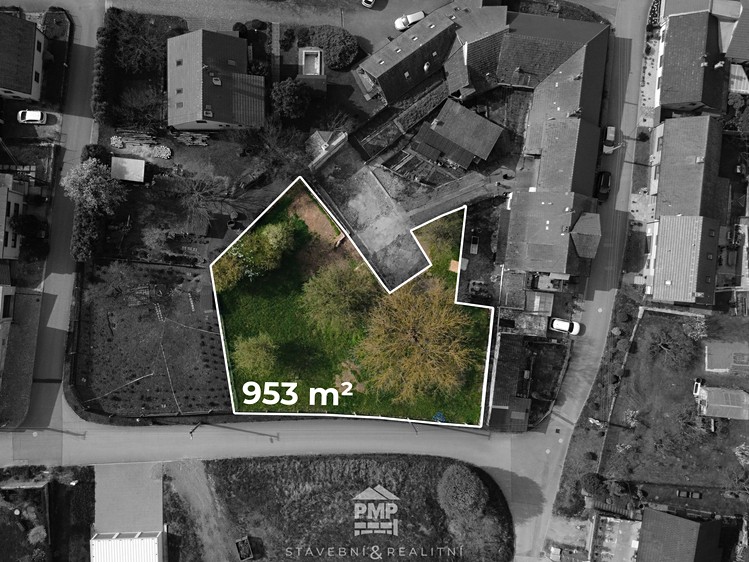 Prodej stavebního pozemku 953 m² - foto 3