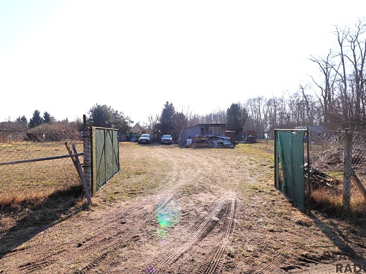 Prodej stavebního pozemku 1 283 m² - foto 1