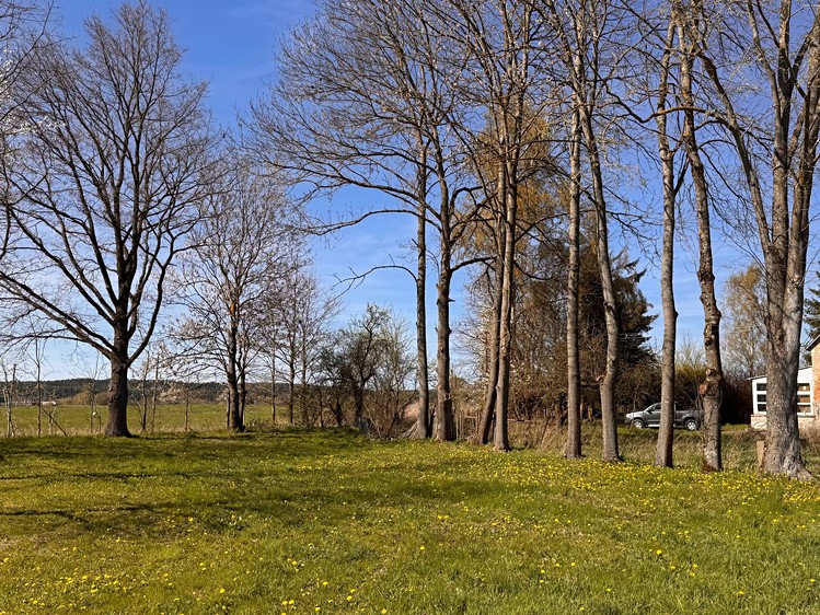 Prodej  stavebního pozemku 1 661 m² - foto 3
