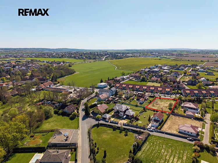 Prodej  stavebního pozemku 1 532 m² - foto 5