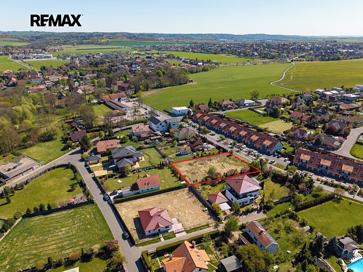 Prodej  stavebního pozemku 1 532 m² - foto 6