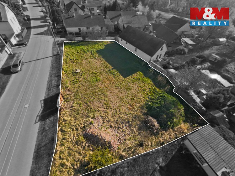 Prodej stavebního pozemku 905 m² - foto 3