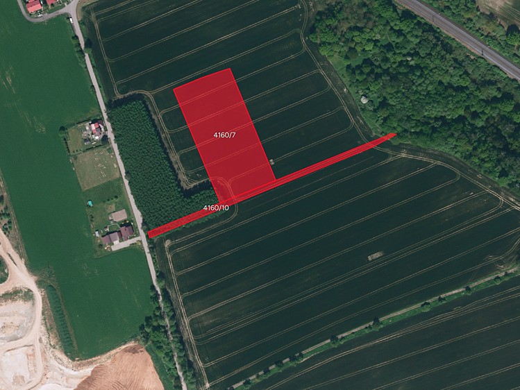 Prodej pole 8 240 m² - foto 1