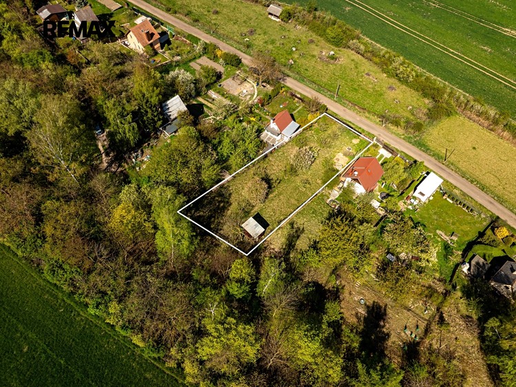 Prodej zahrady 799 m² - foto 2