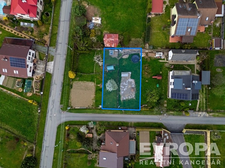 Prodej stavebního pozemku 483 m² - foto 1