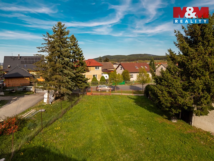 Prodej stavebního pozemku 1 040 m² - foto 4