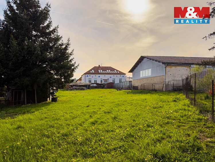 Prodej stavebního pozemku 1 040 m² - foto 7