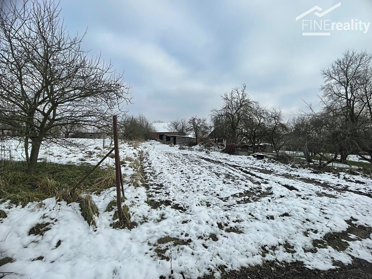 Prodej  stavebního pozemku 847 m² - foto 3