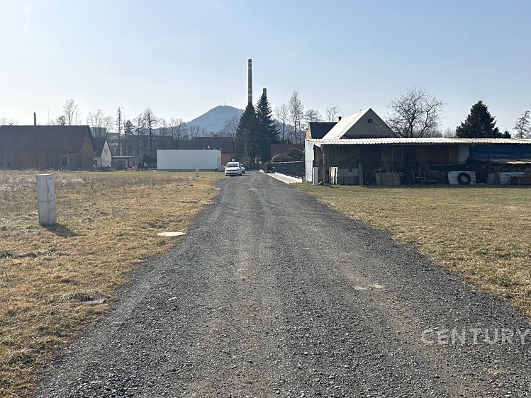 Prodej stavebního pozemku 905 m² - foto 4