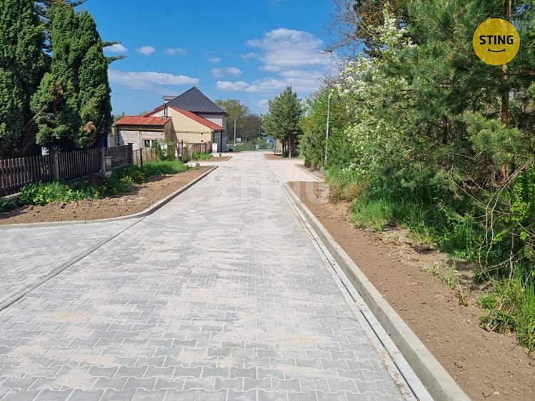 Prodej stavebního pozemku 1 056 m² - foto 4