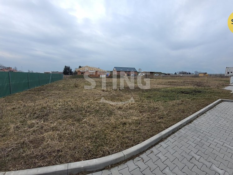 Prodej stavebního pozemku 1 056 m² - foto 7